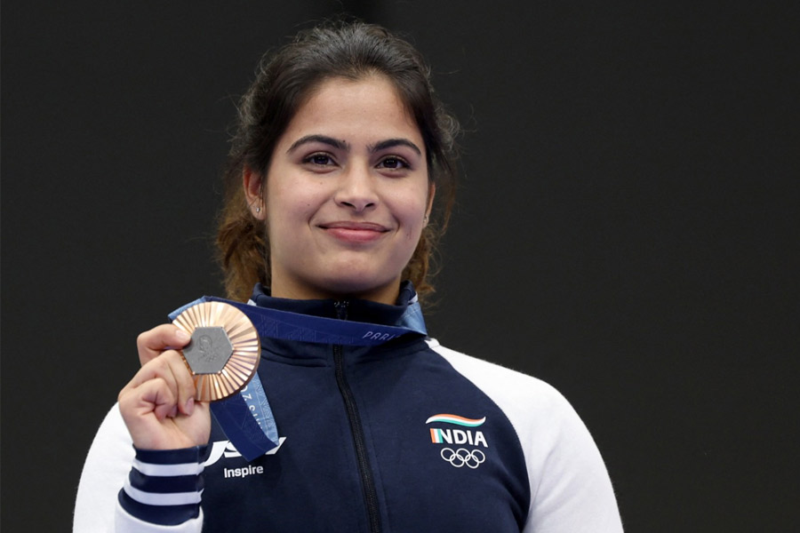 Double-medal winner Manu Bhaker may be India's flag bearer at Paris Olympics 2024 closing ceremony