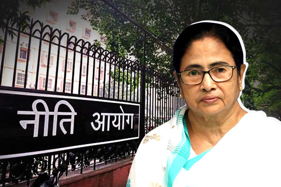 Mamata Banerjee sent letter to Niti Ayog