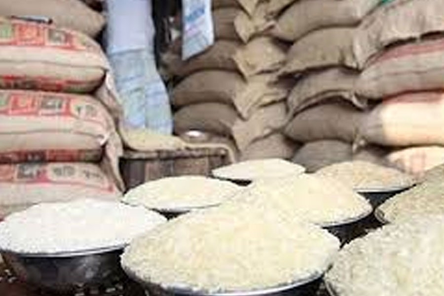 Man arrested in kolkata, allegedly involved in rice grain smuggling