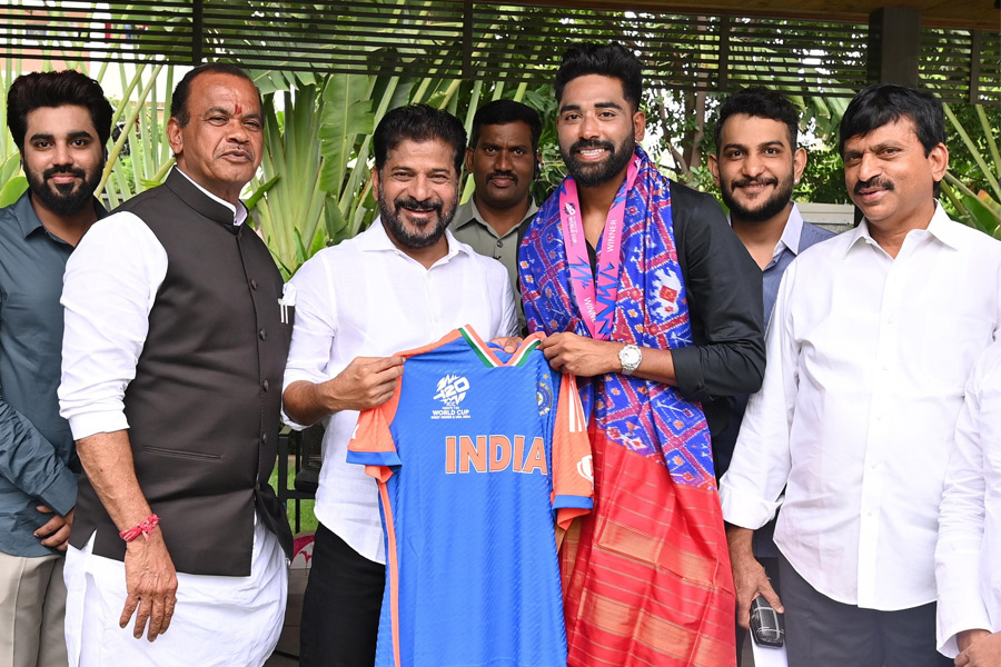 Telangana govt gifts job and residential plot to Mohammed Siraj
