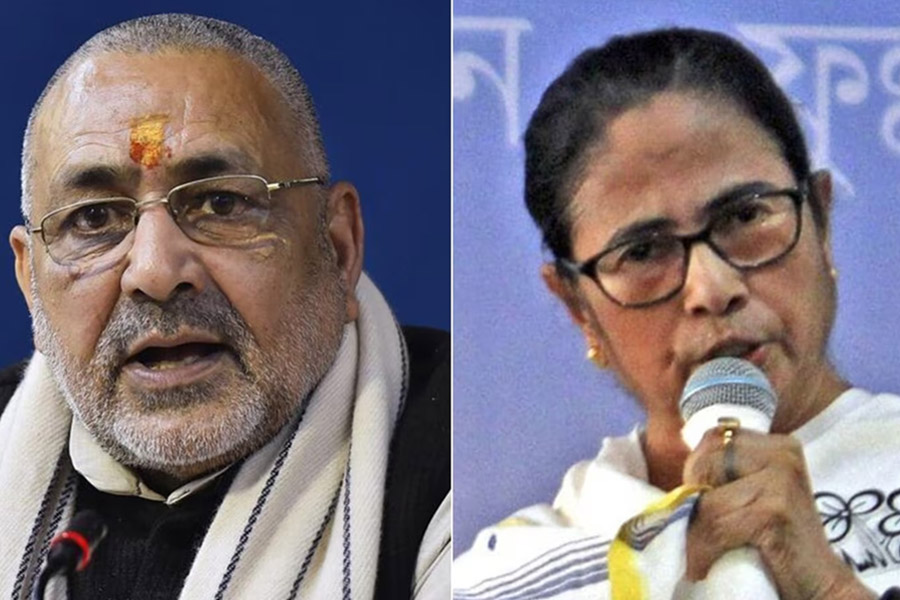 BJP leader likens Mamata Banerjee to Kim Jong Un