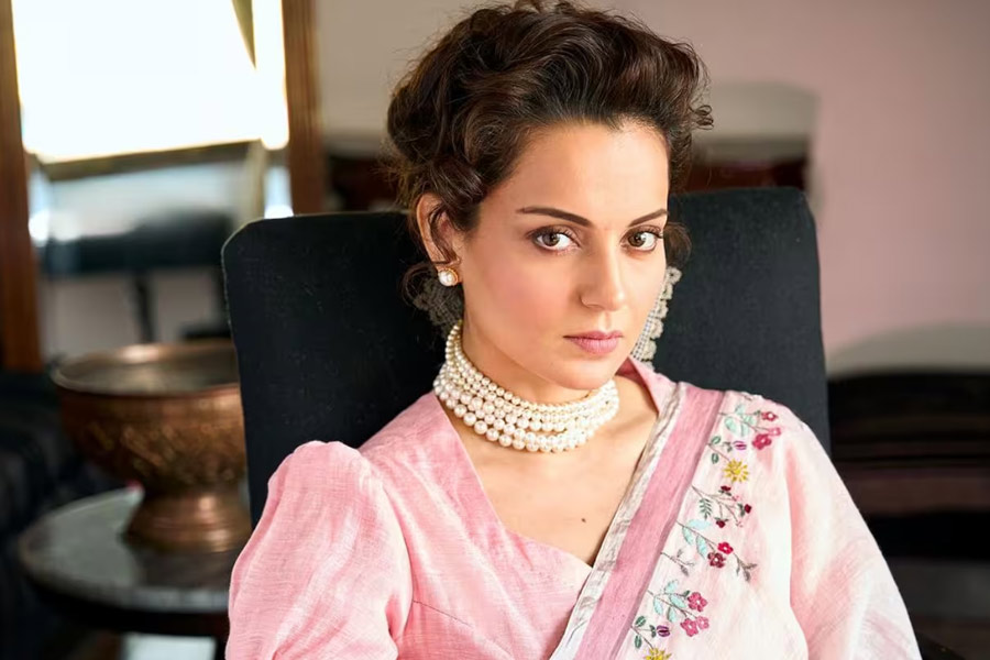 Kangana Ranaut gets court notice over 'India got freedom in 2014' remark