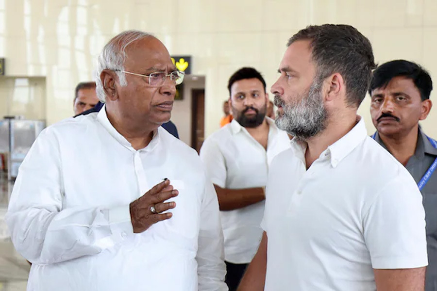 Rahul Gandhi and Mallikarjun Kharge Arrive in Jammu and Kashmir