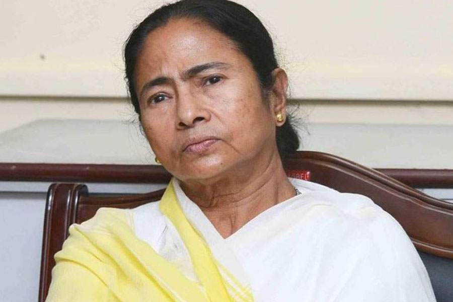 Mamata Banerjee Calls for a Meeting with the Principal and MSVPs of Medical College