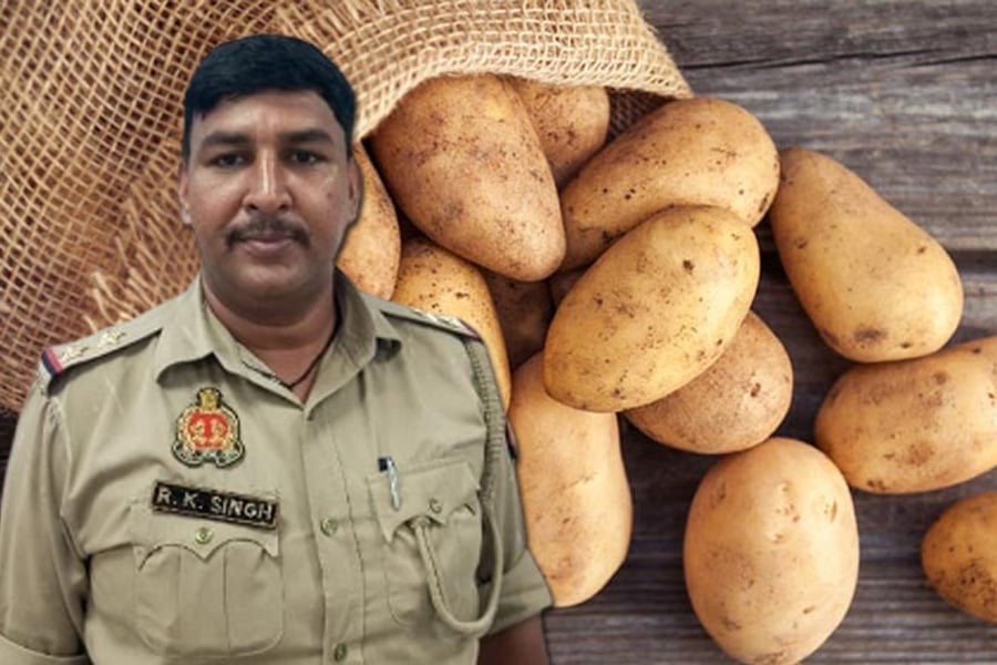 Uttar Pradesh Police Man Suspend after he Demands of 5 Kg Potatoes As Bribe