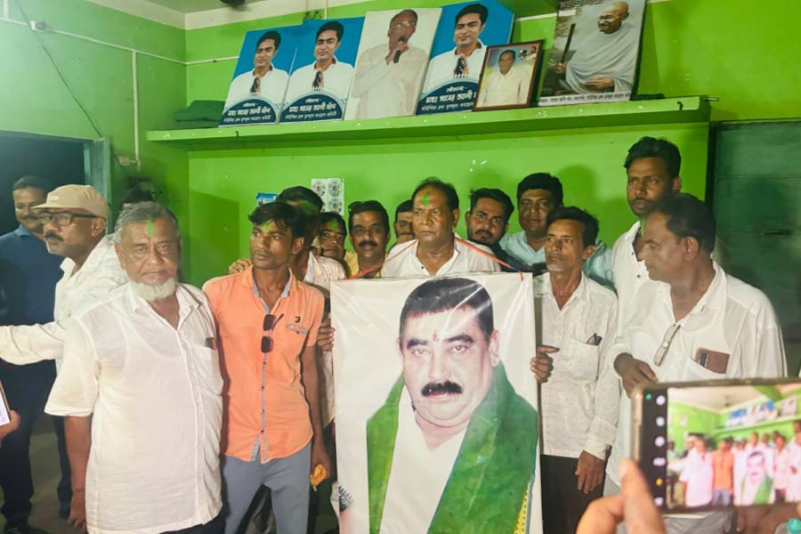 TMC in Birbhum celebrate Anubrata Mondal's bail and prepares to welcome him