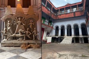 Durga Puja 2024: Interesting story of Darjipara's Mitra bari