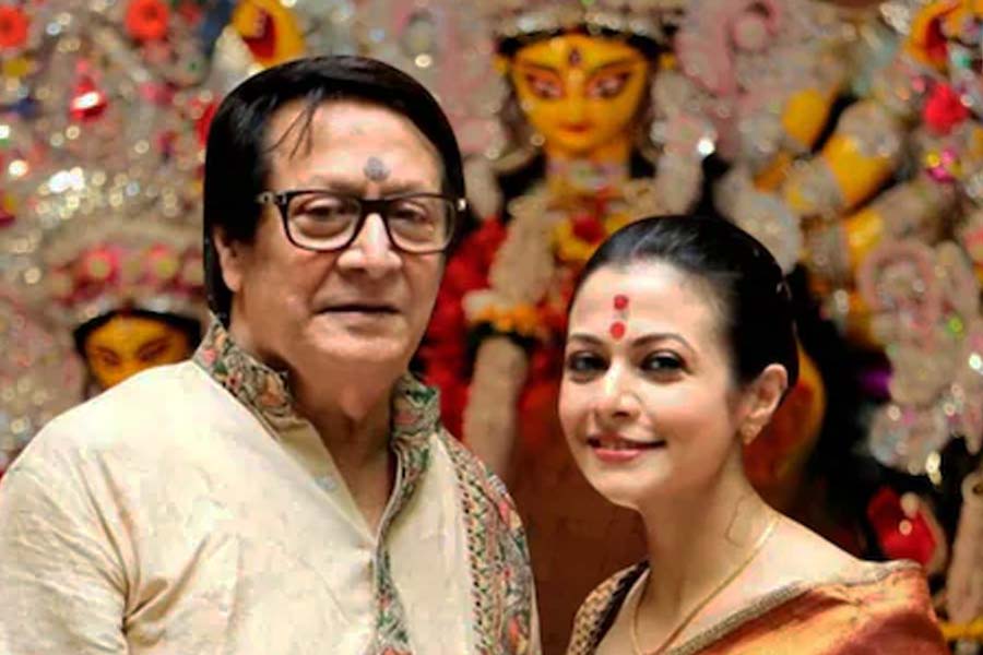 Koel Mallick will keep their mallick bari durga puja private