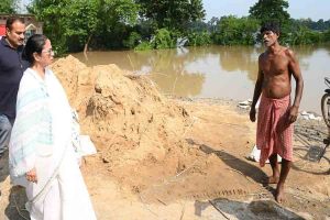 Mamata Banerjee warns DVC on water level rise