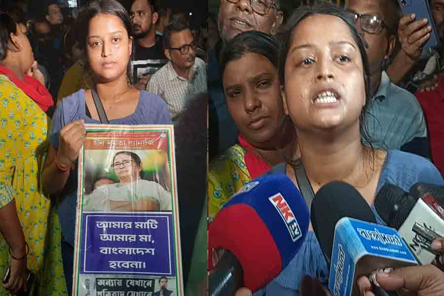 College student protesting against defamation of CM Mamata Banerjee