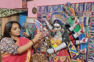 Durga Puja 2024: Durga idol made by 15,000 pen in nadia Majdia