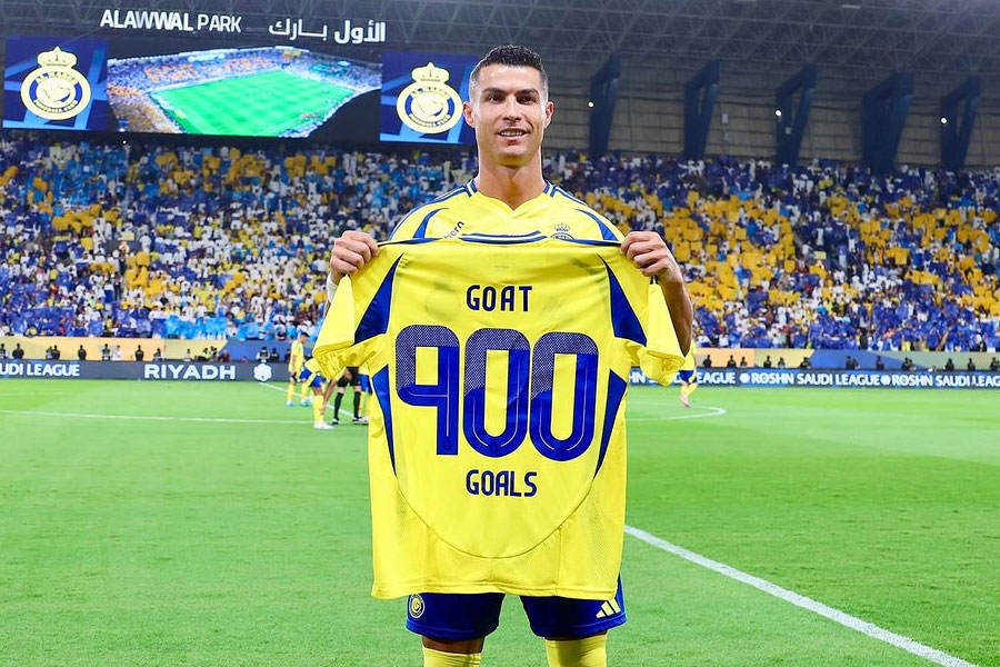 Cristiano Ronaldo gets 'GOAT' tribute as AL Nassr felicitate him with 900 Goals jersey