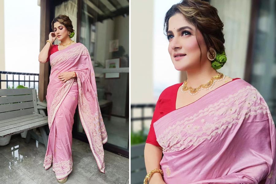 Srabanti Chatterjee's pink Saree look can be your Saptami Fevourite for Durga Puja