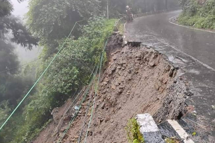 Landslide several areas of Darjeeling for continuous rain