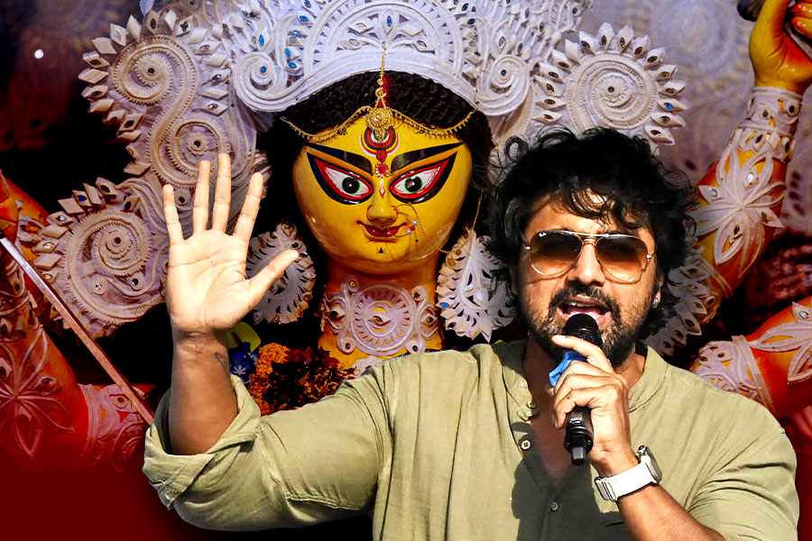 Celebrity Der Durga Puja: Dev talks about Durga Puja Amid RG Kar protest at Tekka Teaser launch