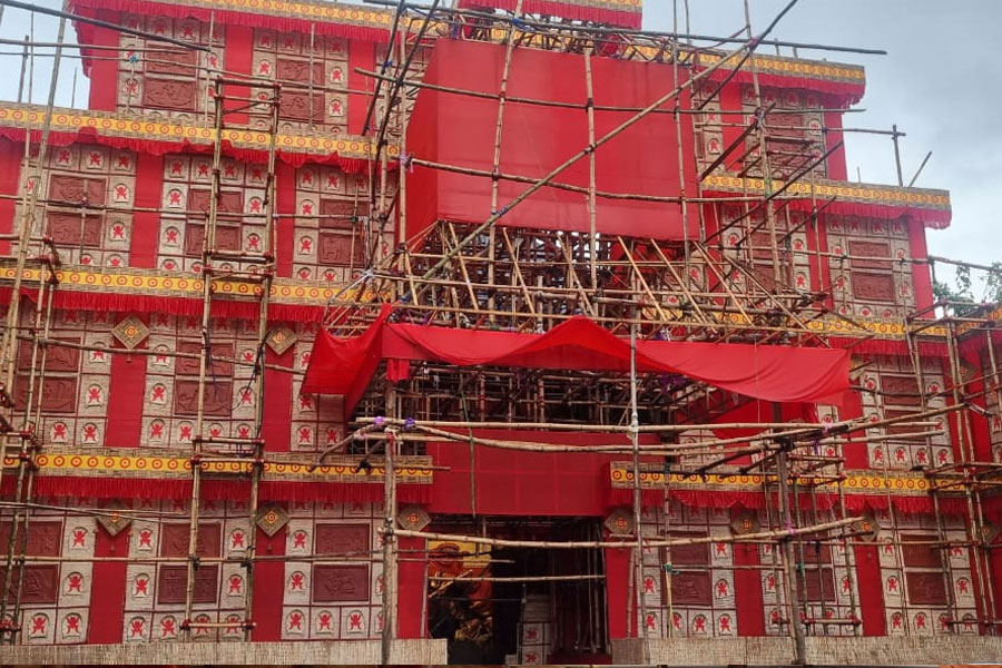 Kolkata Durga Puja 2024 Theme: Mandap idol of Gauri Beriya Sarvajanin is decorated with terracotta touches