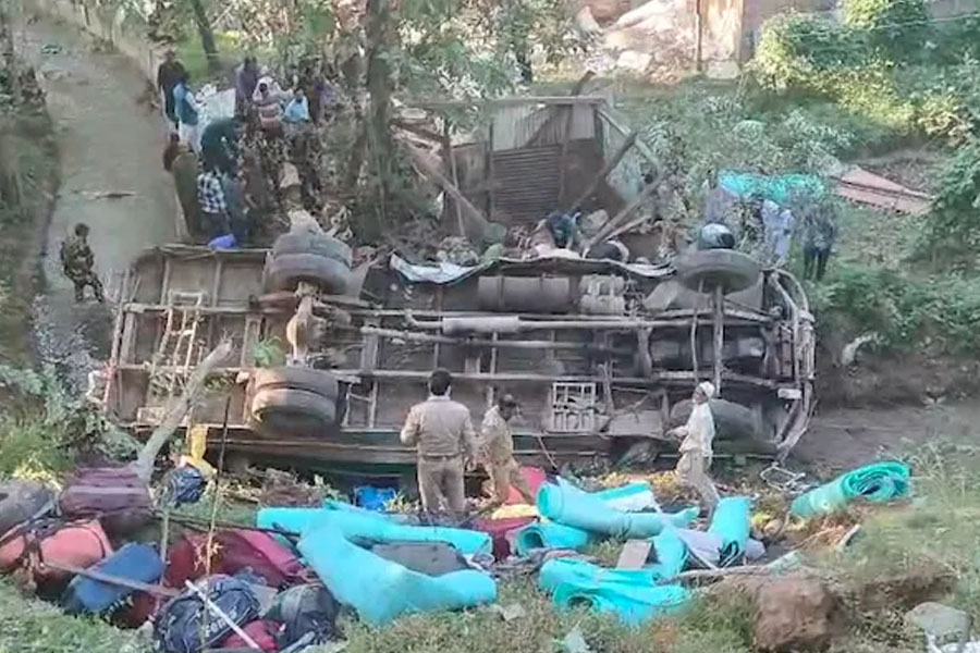 3 BSF Jawans Dead As Bus Falls Into Gorge in Jammu and Kashmir, mortar blast in Pokhran