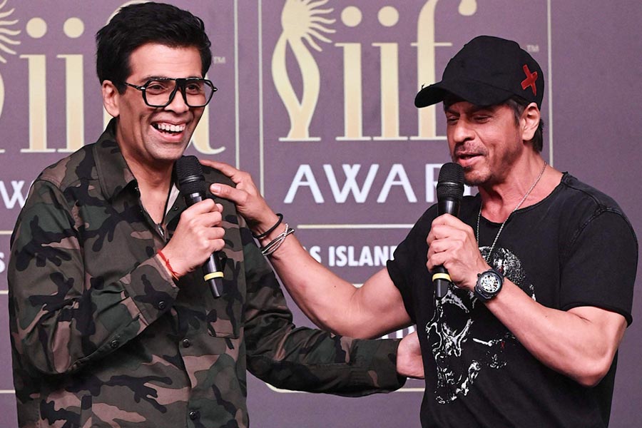 IIFA 2024: Shah Rukh Khan Says to Karan Johar why he No Longer Dances at Weddings?