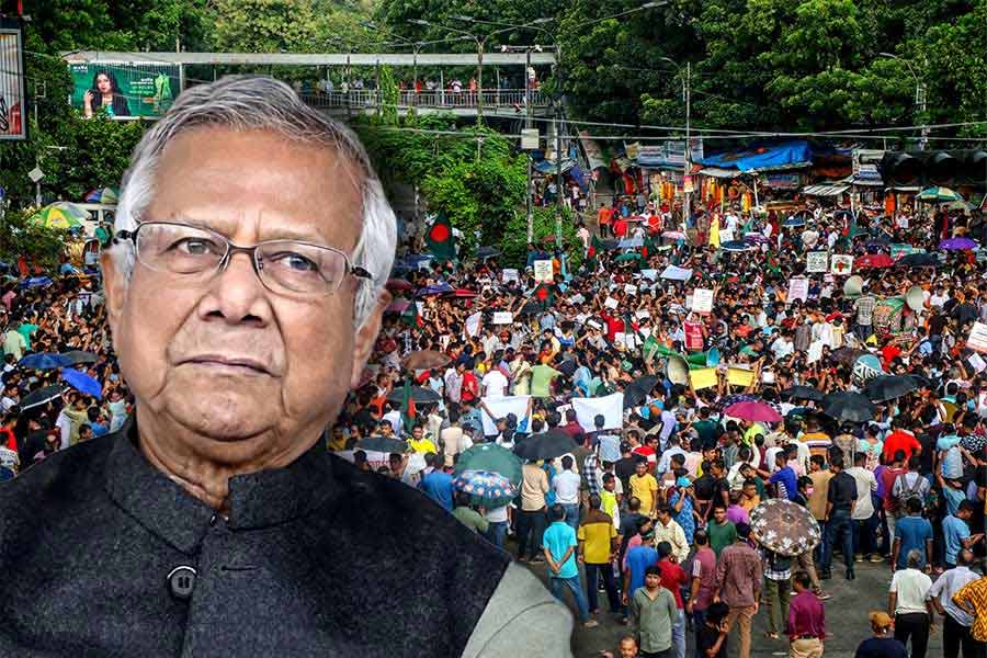 51 percent Bangladeshi unhappy with Yunus govt, says survey