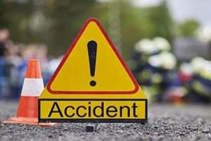 1 dead in road accident at Sampriti Flyover in South 24 Parganas