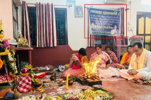 Ex TMC MP Aparupa Poddar's special messege to the doctors from Laxmi puja at her home