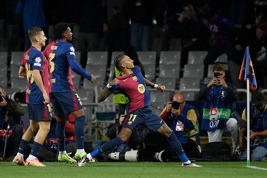 UEFA Champions League: Barcelona thrashed Bayern Munich with help of Raphinha Hattrick