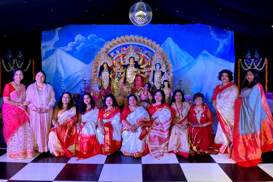 Durga Puja 2024: Englands Essex durga puja stepped in 9th years