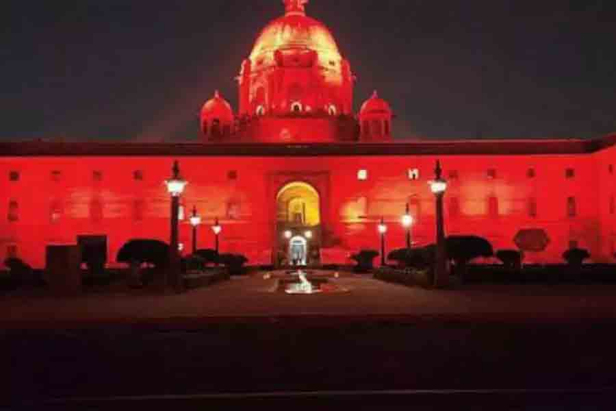 From Rashtrapati Bhavan to India Gate, landmarks light up in Red before Diwali 2024