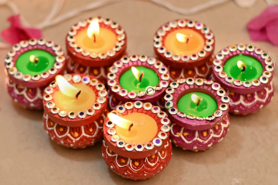 This Kali Puja and Diwali make Homemade Candle