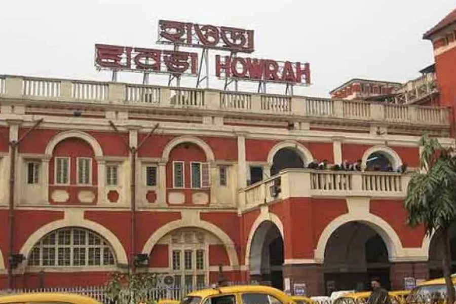 Train services to disrupted in Howrah division due to cyclone dana