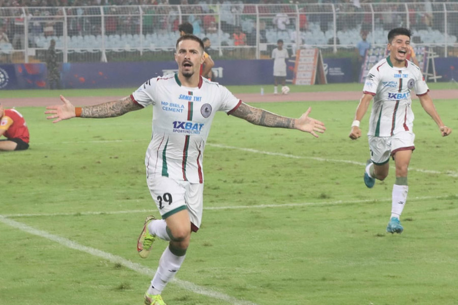 Kolkata Derby: Mohun Bagan beats East Bengal by 2-0