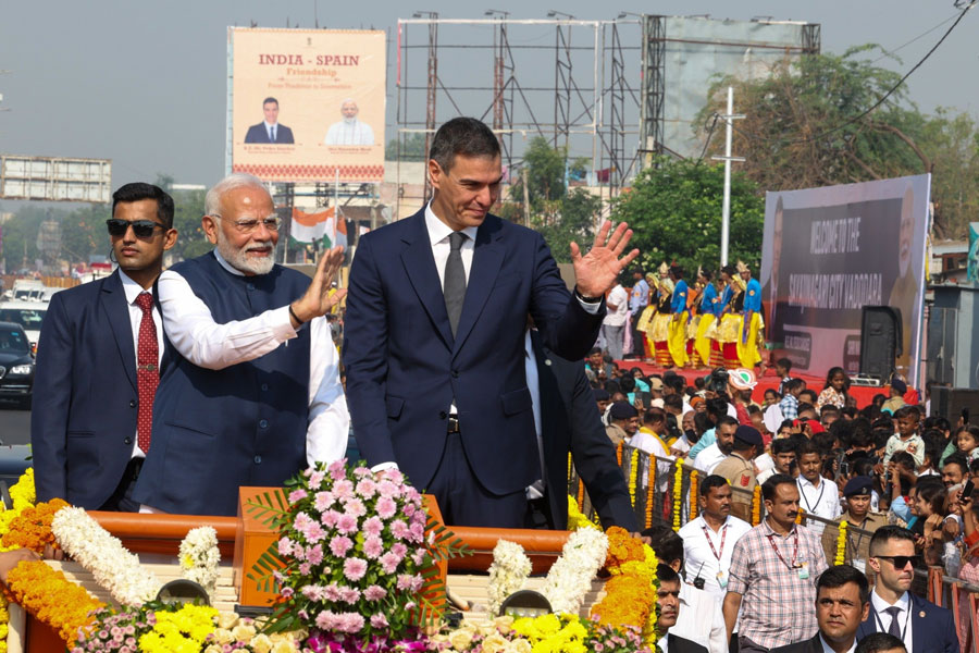 PM Narenda Modi mentions El Clasico at Vadodara in front of Spain President Pedro Sanchez