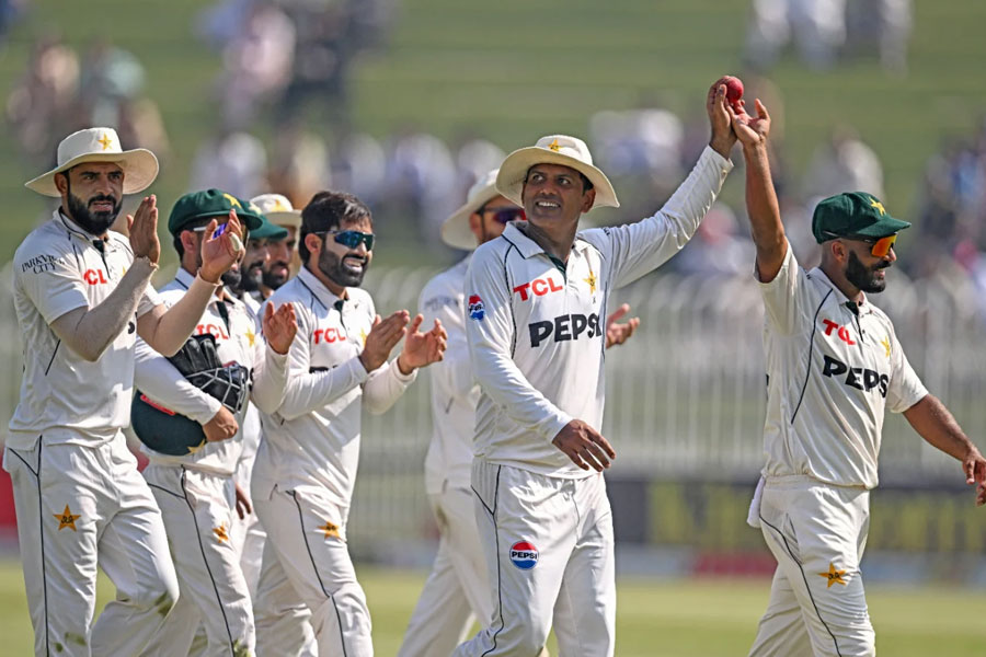 Pakistan vs England: Pakistan wins third test against England to win test test series