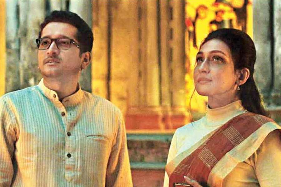 Rituparna Sengupta and parambrata chatterjee will pair on new movie