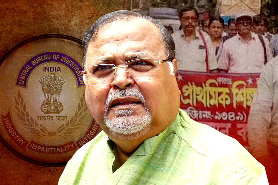 Partha Chatterjee involved in Primary teacher recruitment scam, said CBI sources