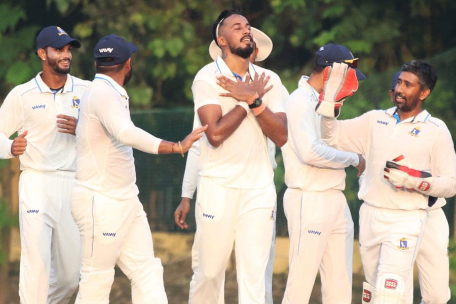 Ranji Trophy: Bengal pacer Ishan Porel took 3 wickets vs Kerala