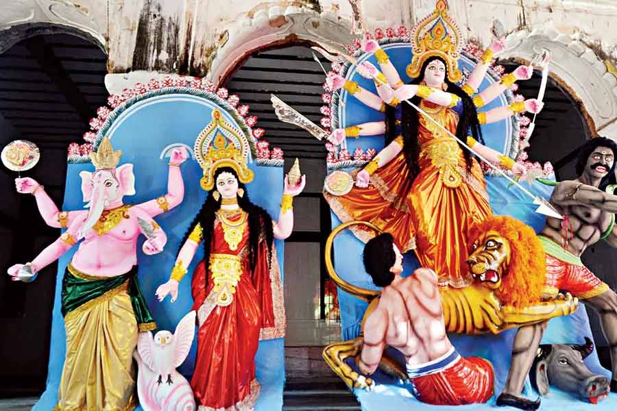 Durga Puja in Bangladesh costed 8 lakh rupees in 16th century