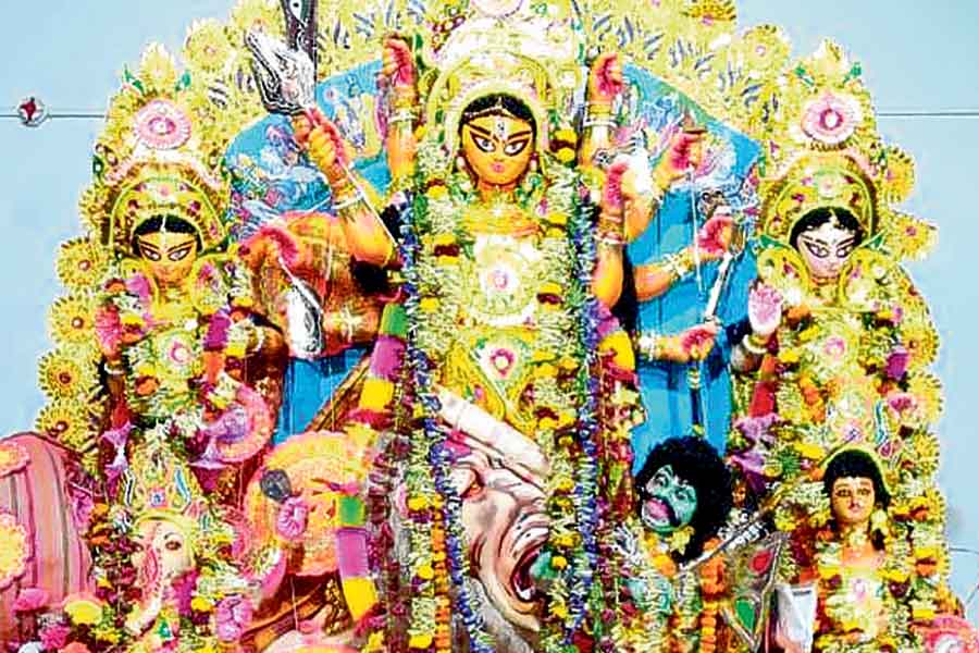 Durga Puja of Majumdar Bari in Bhangar set an example of harmony