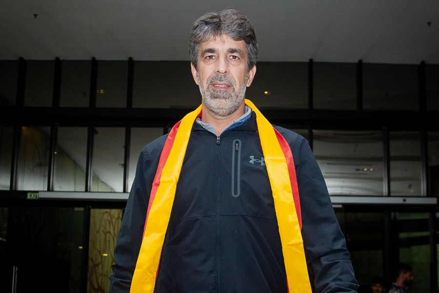 East Bengal appeals at AFC to have Oscar Bruzon as coach in derby