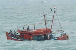 Bangladesh detained 48 Indian fishermen