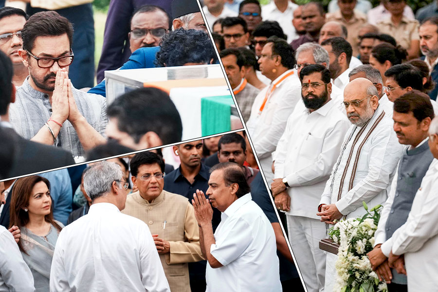 Amit Shah and others paid last tribute to Ratan Tata