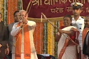 President Droupadi Murmu and PM Modi perform Raavan Dahan at Delhi Ramlila Maidan