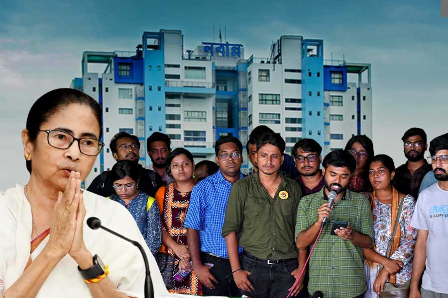 Mamata Banerjee to meet with junior doctor at Nabanna