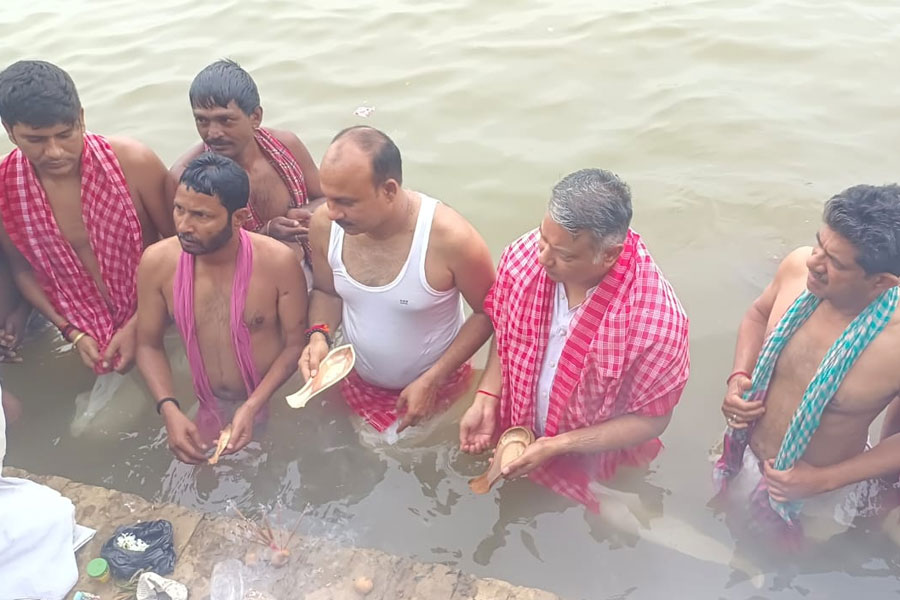 BJP appeals to 'Abhayas' for peace at Mayurakshi Ghat in suri