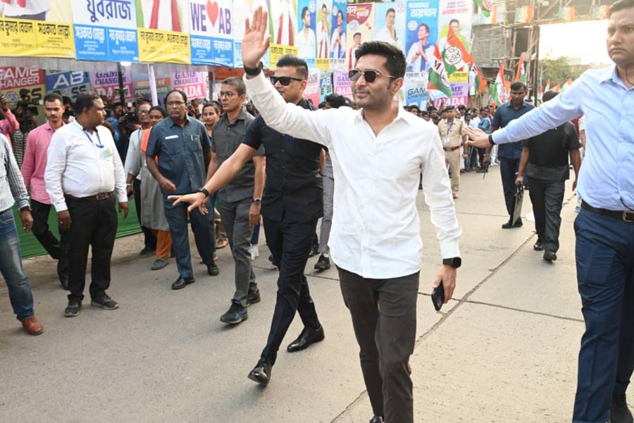 TMC MP Abhishek Banerjee announces a large number of medical camps in Diamond Harbour