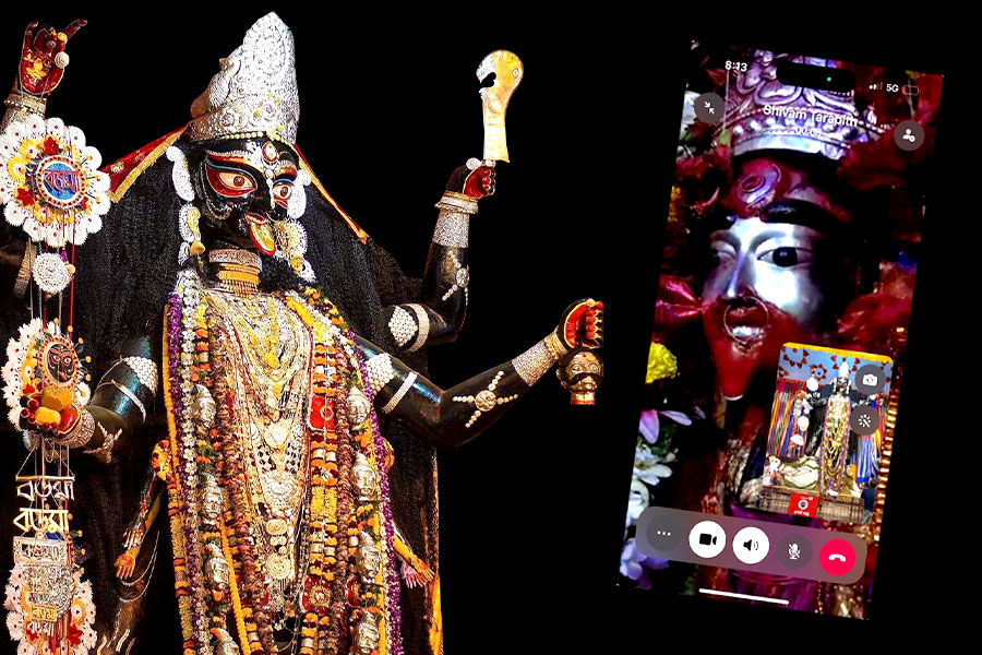 Kalipuja 2024: Baroma made to meet Ma Tara through video call on the evening of kalipuja