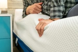 Know about Hard vs. Soft Mattresses, which one is good for your perfect sleep