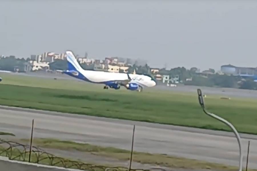 Bomb threat in Chennai bound flight again in Dumdum Airport