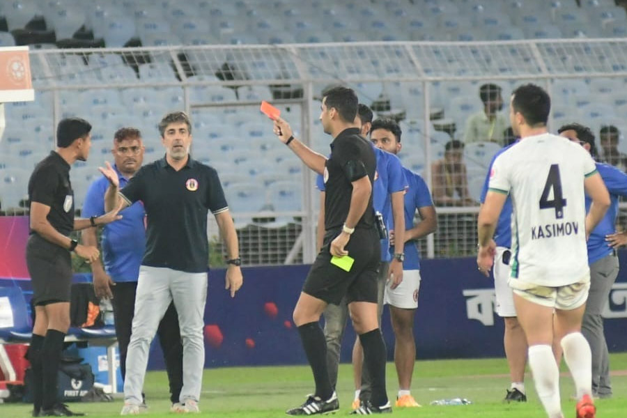 ISL 2024-25: Know more about FIFA referee Harish Kundu