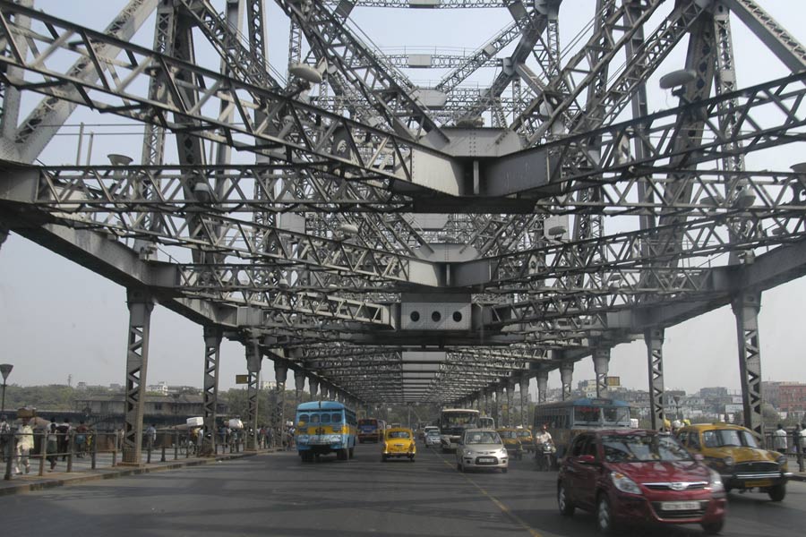 Howrah Bridge will be closed due to its maintainance and checkup this weekend